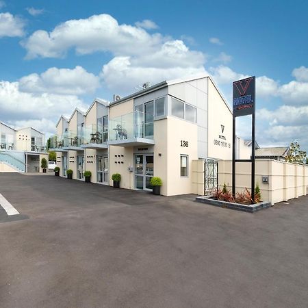 V Motel Κράισττσερτς Εξωτερικό φωτογραφία