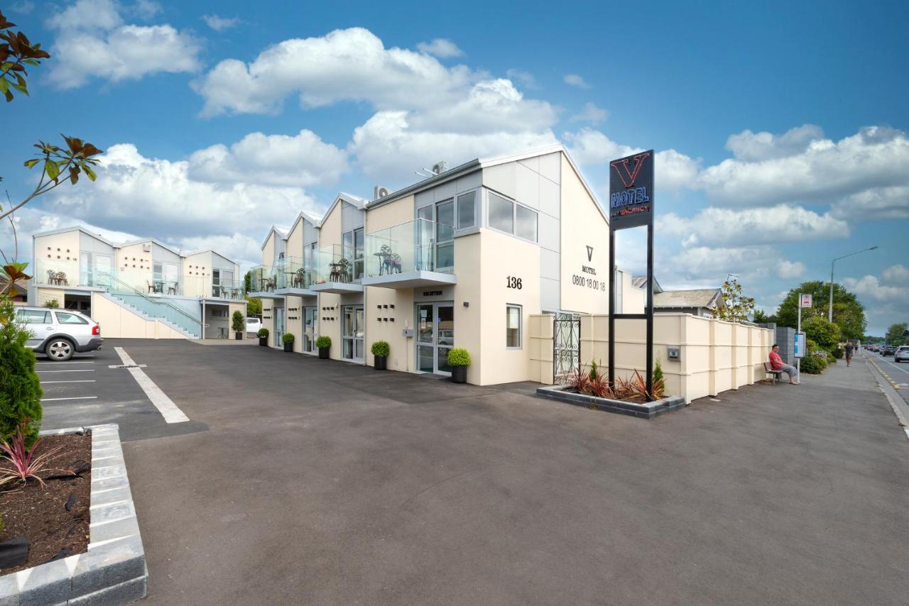 V Motel Κράισττσερτς Εξωτερικό φωτογραφία