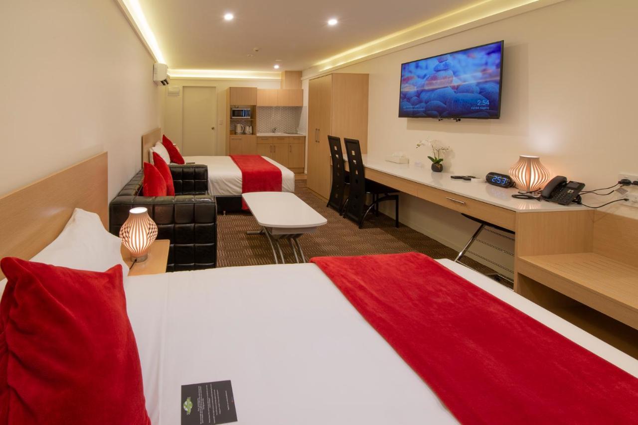 V Motel Κράισττσερτς Εξωτερικό φωτογραφία