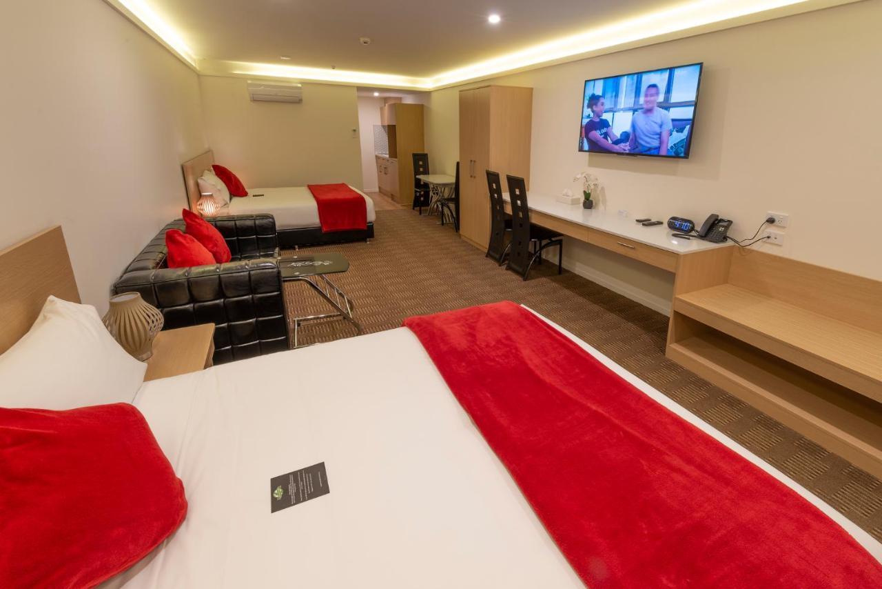 V Motel Κράισττσερτς Εξωτερικό φωτογραφία